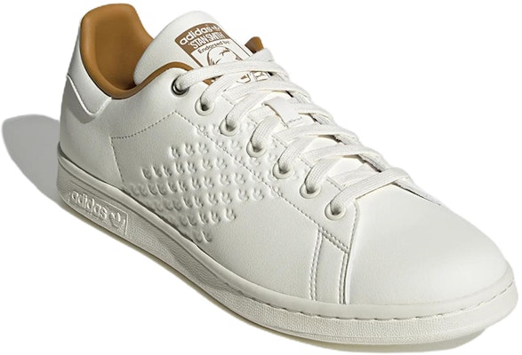 아디다스 오리지널 스탠스미스 '엠보 화이트 카라멜' GW4446 Lookbook 아디다스 오리지널 스탠스미스 '엠보 화이트 카라멜' GW4446