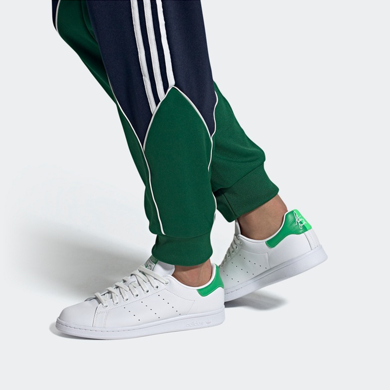 Sizing adidas Originals Stan Smith Kasut 'Putih Mint Terang' FU9597