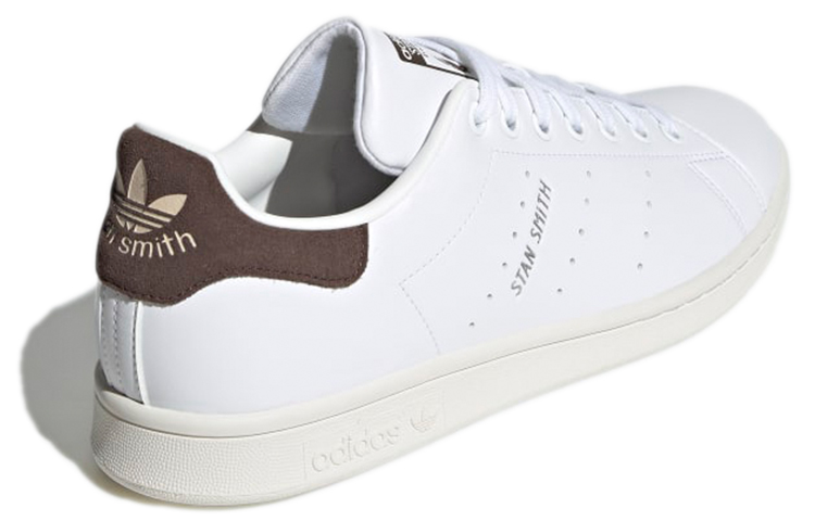 Shop adidas originals Stan Smith 休閒耐磨板鞋 白色 男女皆宜