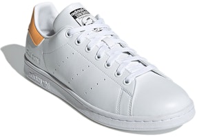 阿迪达斯三叶草史密斯经典白黑黄配色 FX5581 Lookbook 阿迪达斯三叶草史密斯经典白黑黄配色 FX5581