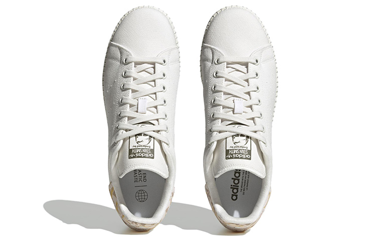 Purchase 阿迪达斯三叶草Stan Smith“米色” IF5503