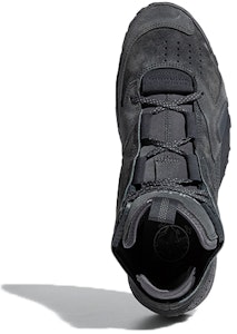 adidas originals 街頭籃球 防滑耐磨 低筒 真實球賽鞋 男女款 純黑色 Purchase adidas originals 街頭籃球 防滑耐磨 低筒 真實球賽鞋 男女款 純黑色