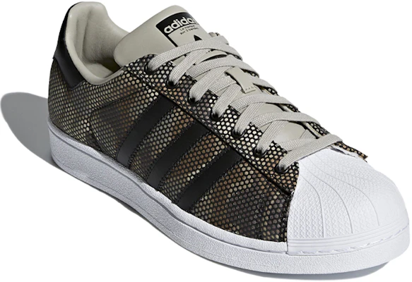 adidas Originals Superstar 舒適防滑 經典低筒休閒板鞋 男女同款 黑白迷彩 Lookbook adidas Originals Superstar 舒適防滑 經典低筒休閒板鞋 男女同款 黑白迷彩
