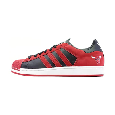 adidas originals Superstar 'Chicago Bulls'