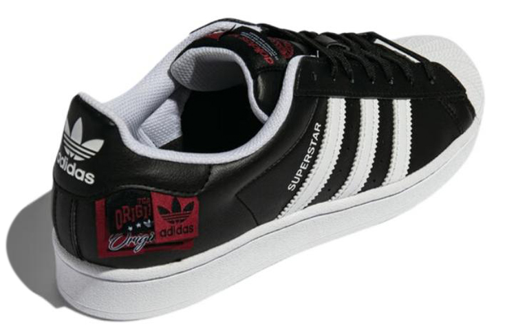 Shop 阿迪达斯三叶草 Superstar '黑白红' HQ6456