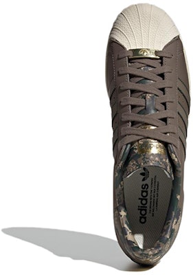 adidas originals Superstar 防滑耐磨 低筒 板鞋 男女通用 深棕色 Shop adidas originals Superstar 防滑耐磨 低筒 板鞋 男女通用 深棕色