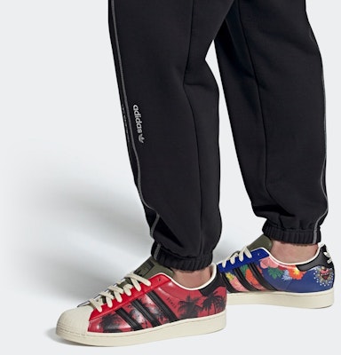 adidas Originals Sepatu Superstar 'Merah Hitam Biru' H67923 Sizing adidas Originals Sepatu Superstar 'Merah Hitam Biru' H67923