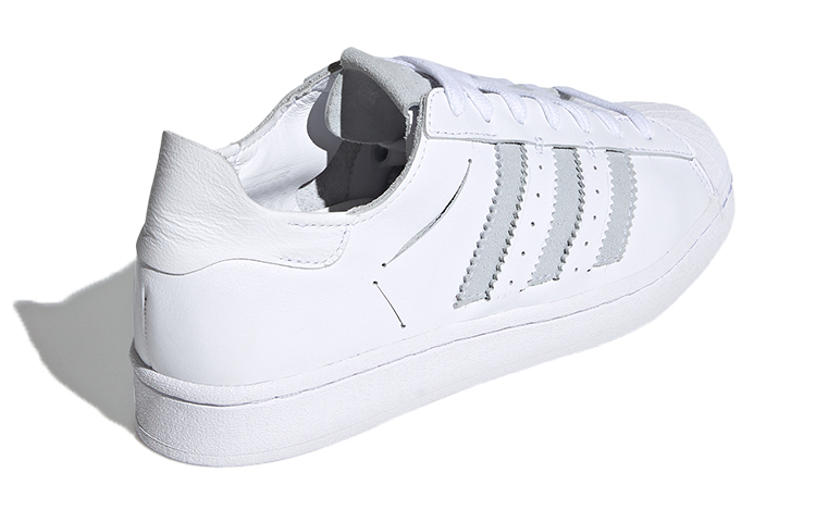 Shop adidas Originals Superstar 'Ikon Minimalis' FZ3547