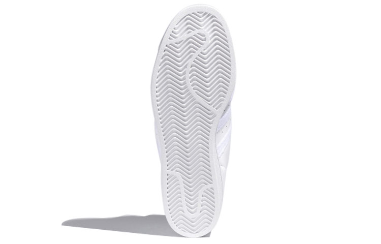 アディダス オリジナルス スーパースター 