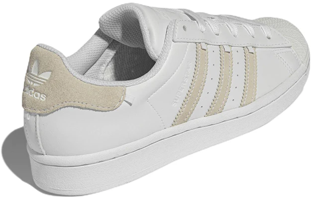 adidas originals Superstar 舒適悠閒 耐磨 低筒 板鞋 男女款 白 Shop adidas originals Superstar 舒適悠閒 耐磨 低筒 板鞋 男女款 白