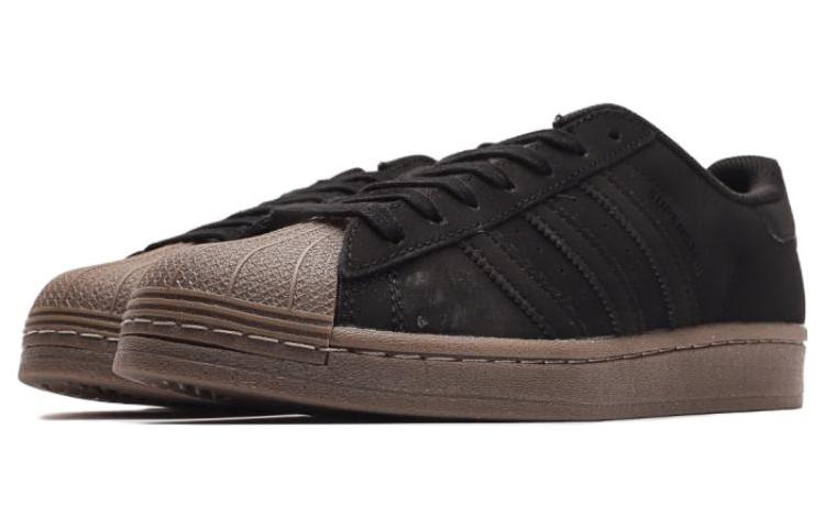 Lookbook Kasur adidas Superstar 'Navy Gum' Kanvas GW6227