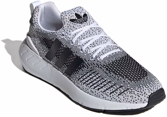 adidas originals Swift run系列 22 減震防滑耐磨 低筒 跑步鞋 男女合穿 黑灰色 Lookbook adidas originals Swift run系列 22 減震防滑耐磨 低筒 跑步鞋 男女合穿 黑灰色