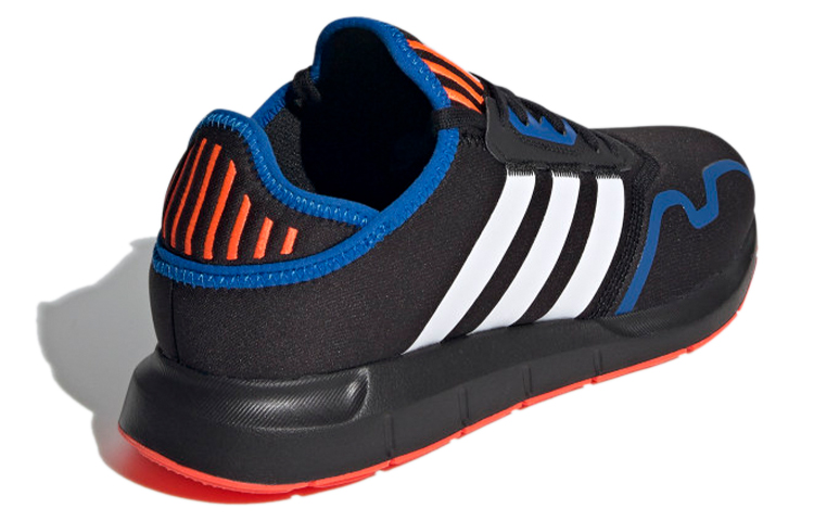 Shop adidas Originals Swift Run X ''Schwarz Blau Weiß'' FY5650
