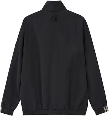 阿迪达斯Originals三叶草标志黑色运动夹克 GJ6728 Lookbook 阿迪达斯Originals三叶草标志黑色运动夹克 GJ6728