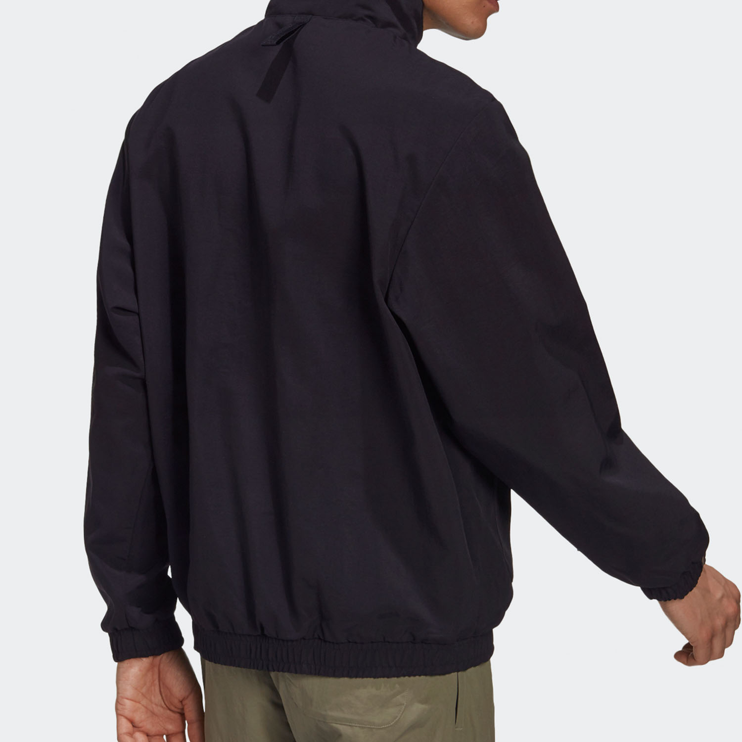 Sizing adidas Originals Jaket Track Logo Trefoil Hitam GJ6728