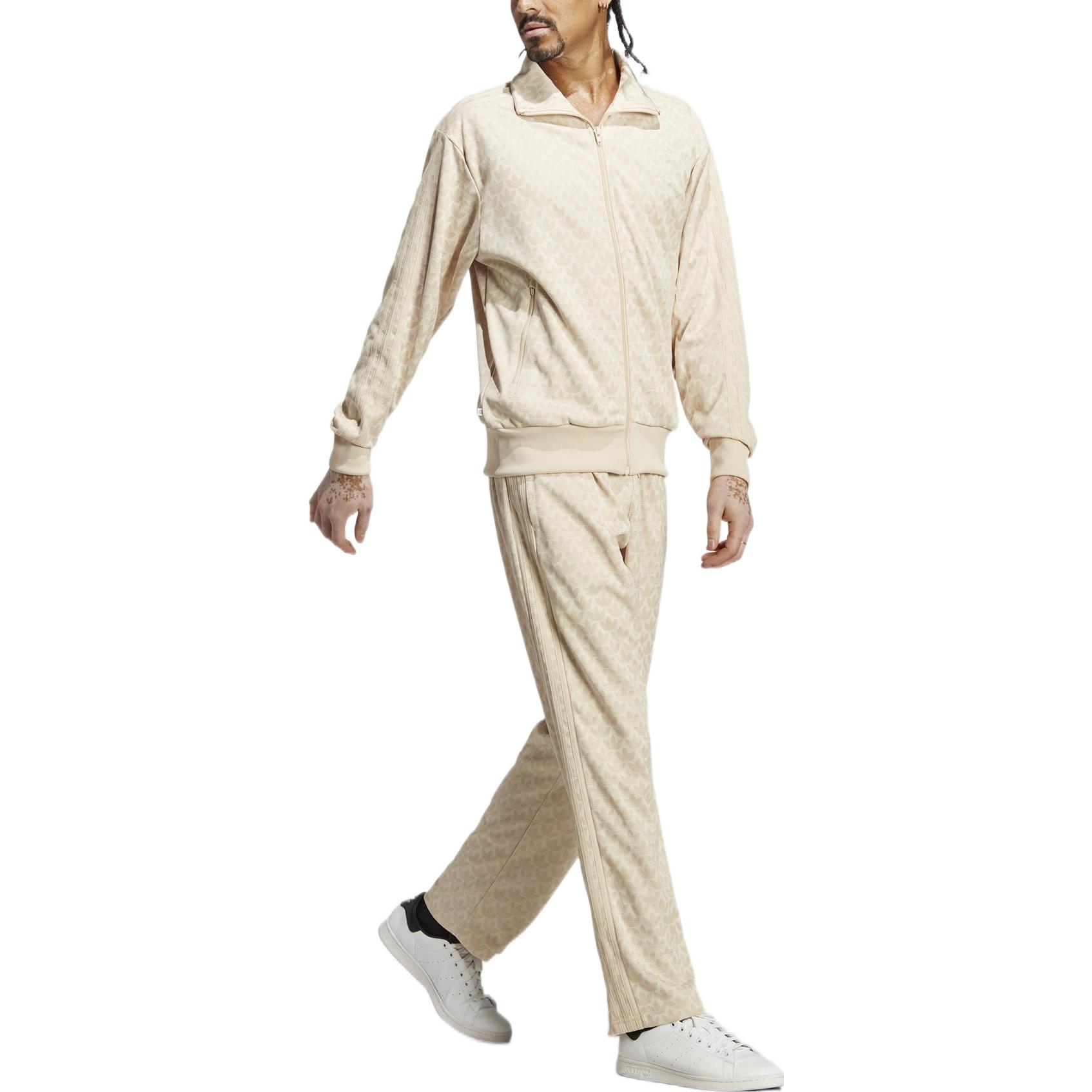 Lookbook adidas Originals Jaket Zip-Up Logo Trefoil Sulaman Beige HZ4154