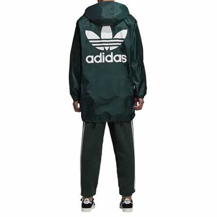 Shop adidas Originals 三葉草綠色連帽外套休閒外衣 CW1319