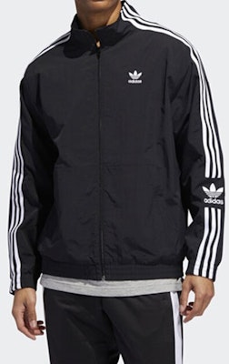 adidas Originals 三葉草復古風黑色運動外套 ED6092 Shop adidas Originals 三葉草復古風黑色運動外套 ED6092