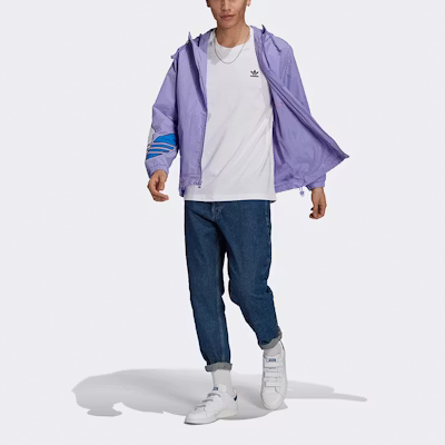 アディダスオリジナル トリコル ウィンドブレーカー ロゴ フーディー ライトパープル メンズ GN3560 Lookbook アディダスオリジナル トリコル ウィンドブレーカー ロゴ フーディー ライトパープル メンズ GN3560