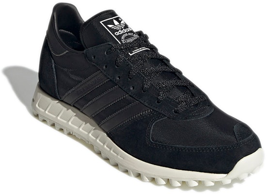 adidas Originals TRX Vintage Hitam H02092 Lookbook adidas Originals TRX Vintage Hitam H02092