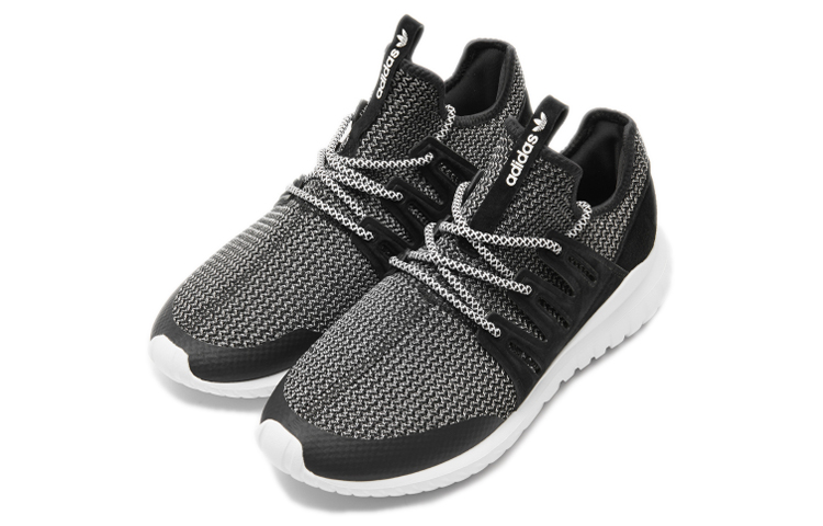 Lookbook Sepatu Lari Unisex adidas Originals Tubular Cozy Hitam Putih Bernapas BA7718