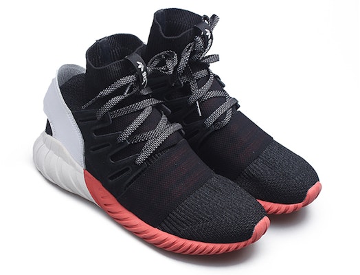 adidas Originals Tubular Doom PK 'Hitam' CQ0934 Lookbook adidas Originals Tubular Doom PK 'Hitam' CQ0934