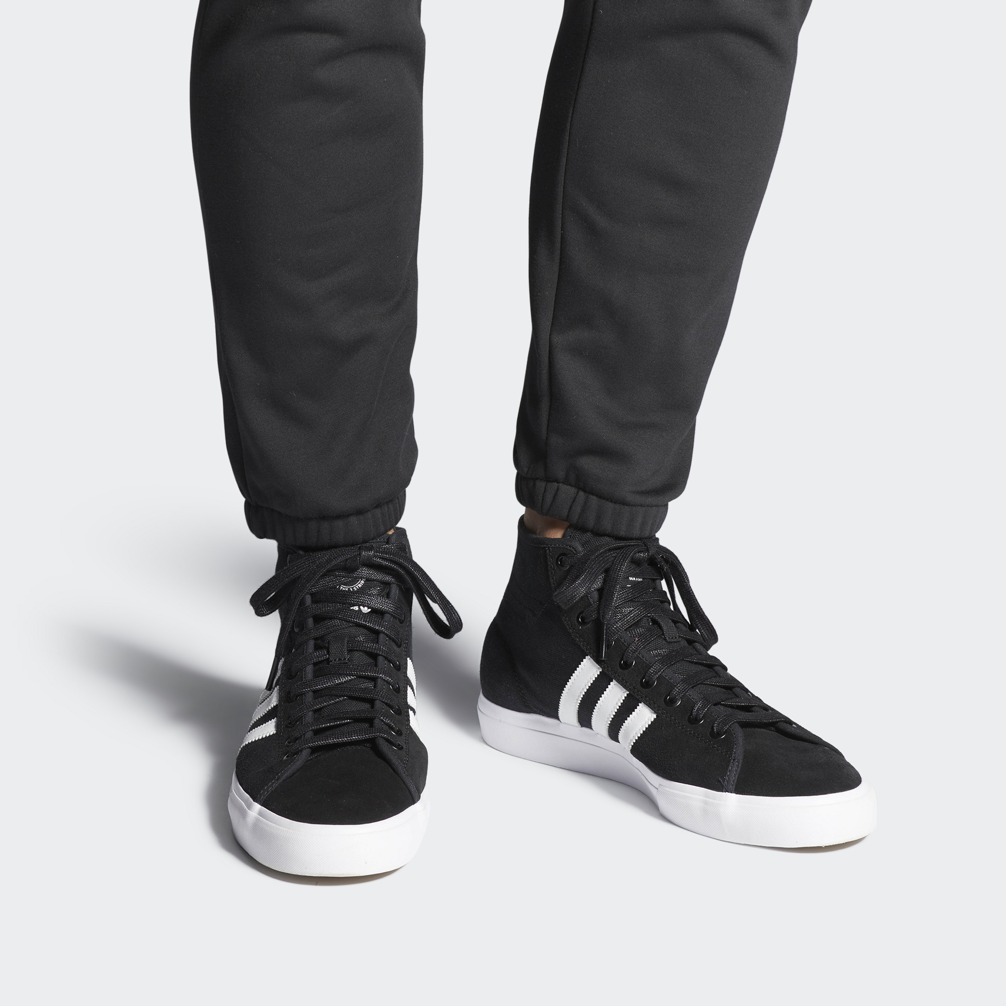 Sizing adidas originals Matchcourt High Rx 防滑耐磨 休閒板鞋 男女同款 黑白