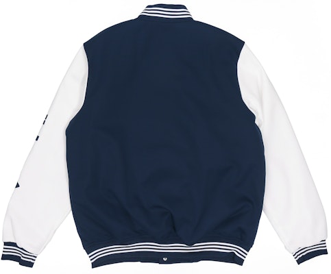 Chaqueta Adidas Originals Varsity Bomber Azul a Rayas Colección Otoño. GE1346 Lookbook Chaqueta Adidas Originals Varsity Bomber Azul a Rayas Colección Otoño. GE1346