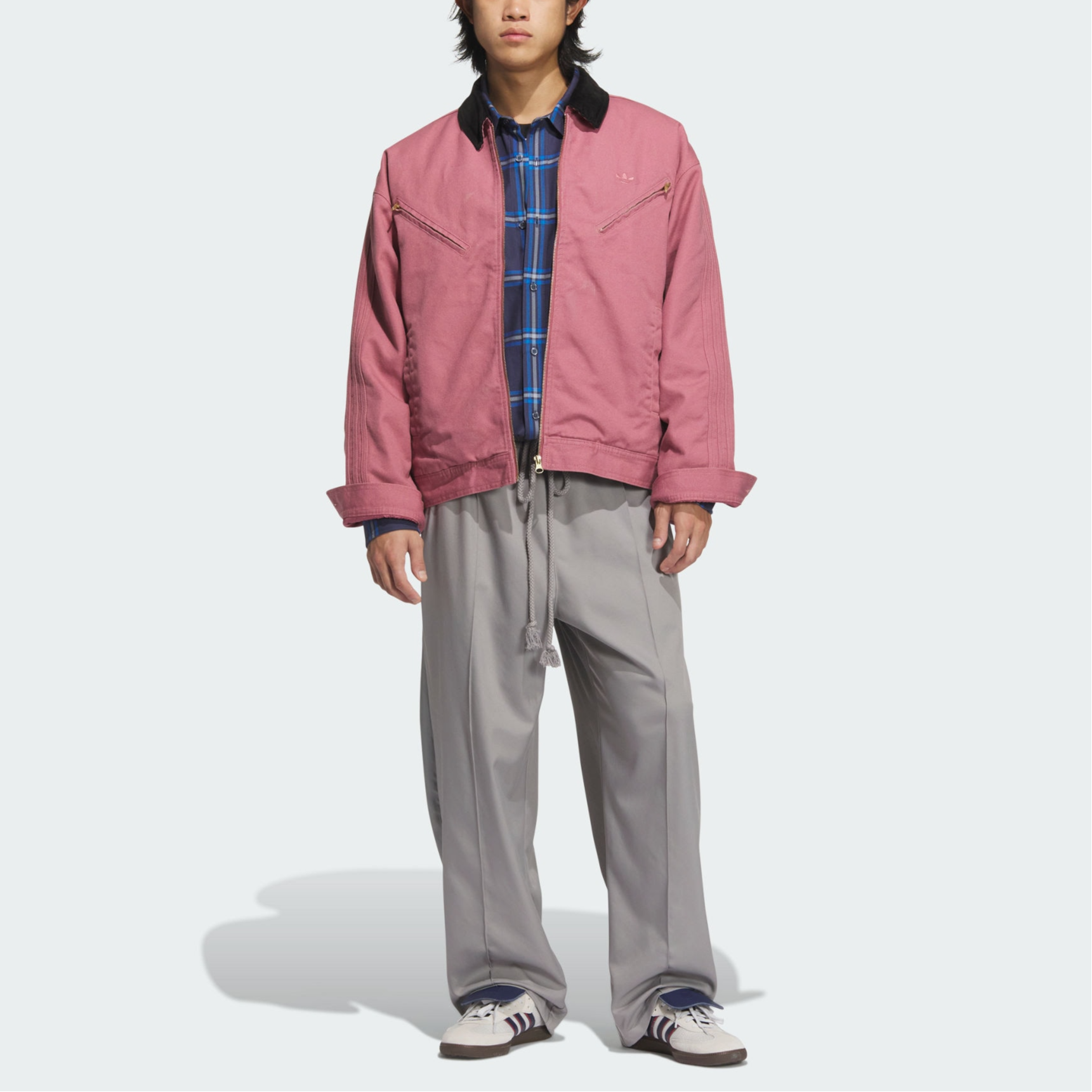 Shop アディダス オリジナルス ユニセックス ワークウェア ジップアップ ジャケット 赤/金 JW9582