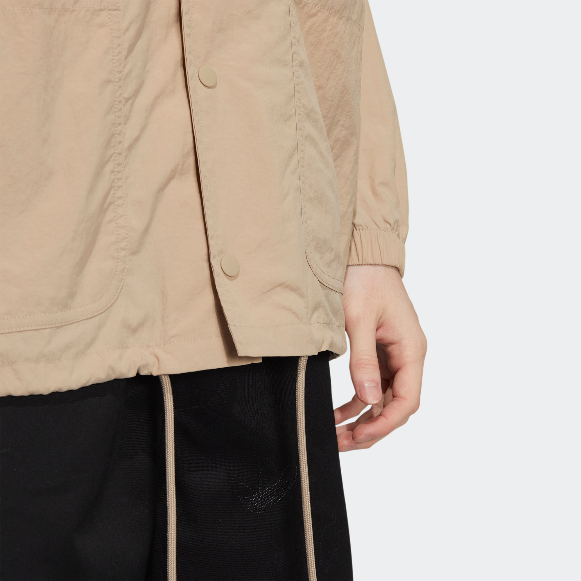 Details for 阿迪达斯 Originals x CHARR 男士多口袋户外夹克 卡其色可调节下摆 HR3462