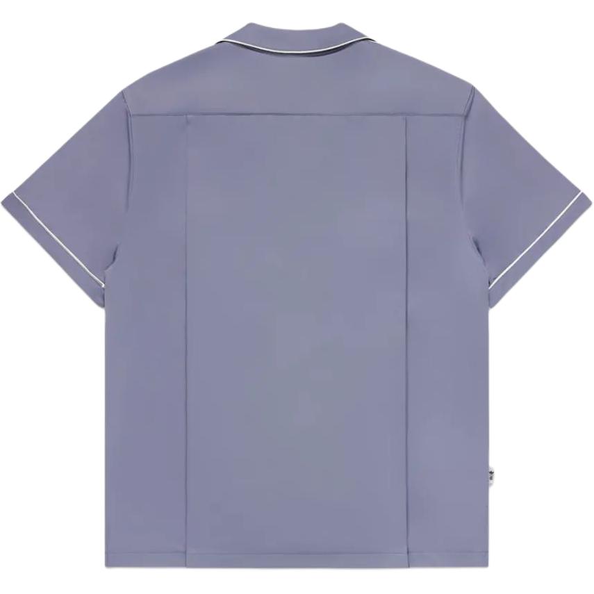 Lookbook 아디다스 오리지널스 x 클롯 유니섹스 퍼플 아웃도어 반팔 버튼업 셔츠. IY8684