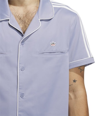 아디다스 오리지널스 x 클롯 유니섹스 퍼플 아웃도어 반팔 버튼업 셔츠. IY8684 Cheap 아디다스 오리지널스 x 클롯 유니섹스 퍼플 아웃도어 반팔 버튼업 셔츠. IY8684