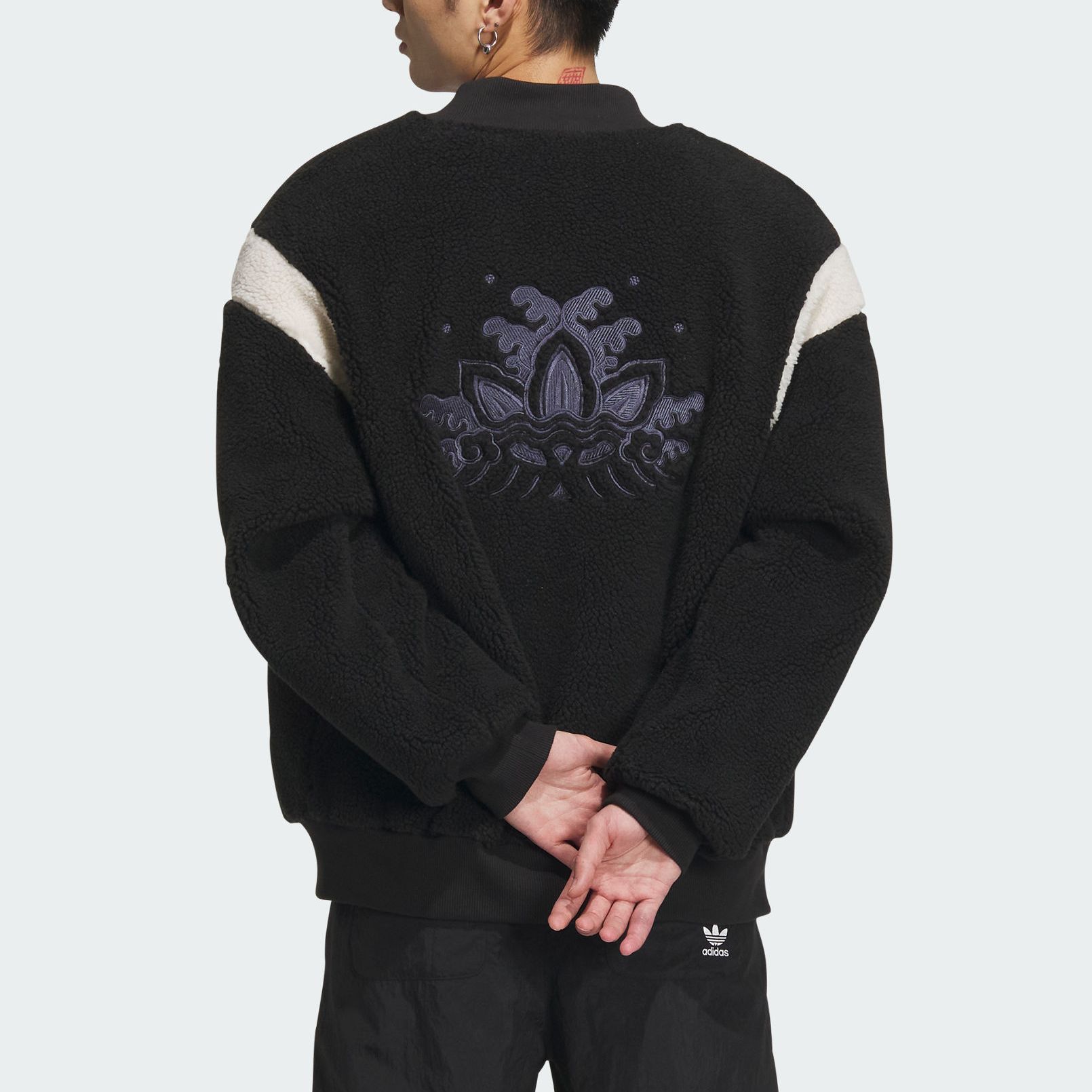 Details for 阿迪达斯原创 x 阮菲菲 双面羊羔绒夹克 男女通用 黑色 IX4215