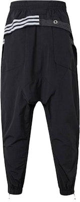 adidas Originals x HAMCUS 高腰復古慢跑運動長褲 館藏系列。 HY6366 Lookbook adidas Originals x HAMCUS 高腰復古慢跑運動長褲 館藏系列。 HY6366