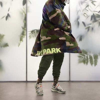 Abrigo Largo Unisex adidas Originals x IVY PARK Camo Peluche Verde Militar SS23. IB2314 Details for Abrigo Largo Unisex adidas Originals x IVY PARK Camo Peluche Verde Militar SS23. IB2314