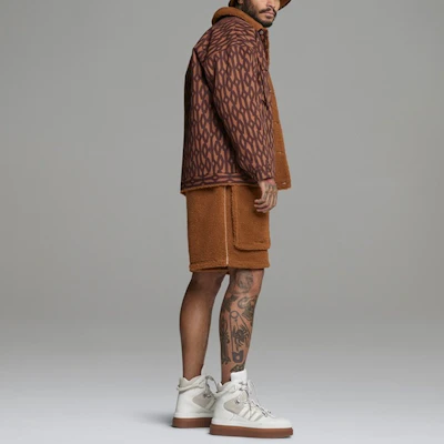 阿迪达斯Originals x Ivy Park复古印花夹克红棕色男女款 HB8438 Sizing 阿迪达斯Originals x Ivy Park复古印花夹克红棕色男女款 HB8438