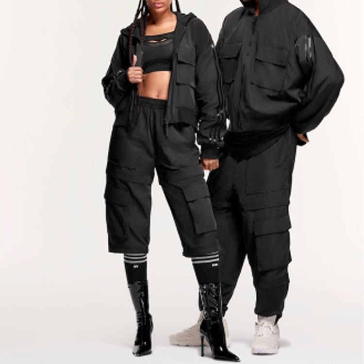 Shop Jaket Berhudung Boleh Balik adidas Originals x IVY PARK Unisex Hitam IK9626