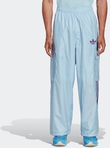 아디다스 오리지널스 x 커윈 프로스트 레트로 니트 트랙 팬츠 라이트 블루. H59894 Shop 아디다스 오리지널스 x 커윈 프로스트 레트로 니트 트랙 팬츠 라이트 블루. H59894