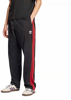 アディダス オリジナルス x KORN ブラック トラックパンツ ユニセックスストライプ JG1340 Lookbook アディダス オリジナルス x KORN ブラック トラックパンツ ユニセックスストライプ JG1340