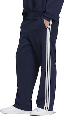 adidas Originals x Notitle FW23 Celana Track Biru Garis Vintage Casual IN1085 Details for adidas Originals x Notitle FW23 Celana Track Biru Garis Vintage Casual IN1085