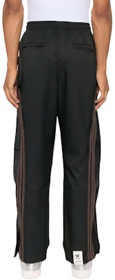 阿迪达斯Originals x Song for the Mute FW24黑色标志复古运动裤女款. JI9639 Purchase 阿迪达斯Originals x Song for the Mute FW24黑色标志复古运动裤女款. JI9639