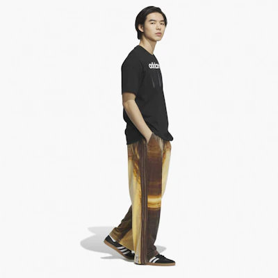 adidas Originals x Song for the Mute FW24 絨料直筒褲褐色 男女適用。 JI9644 Shop adidas Originals x Song for the Mute FW24 絨料直筒褲褐色 男女適用。 JI9644