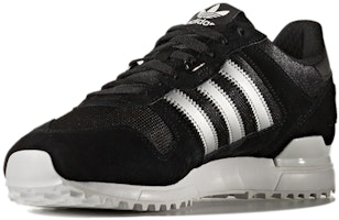 アディダス オリジナル ZX 700 グレー ランニングシューズ BB1215 Lookbook アディダス オリジナル ZX 700 グレー ランニングシューズ BB1215