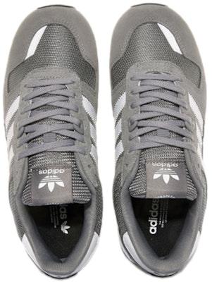 阿迪达斯 Originals ZX 700 '灰色' 运动鞋 GX2579 Lookbook 阿迪达斯 Originals ZX 700 '灰色' 运动鞋 GX2579