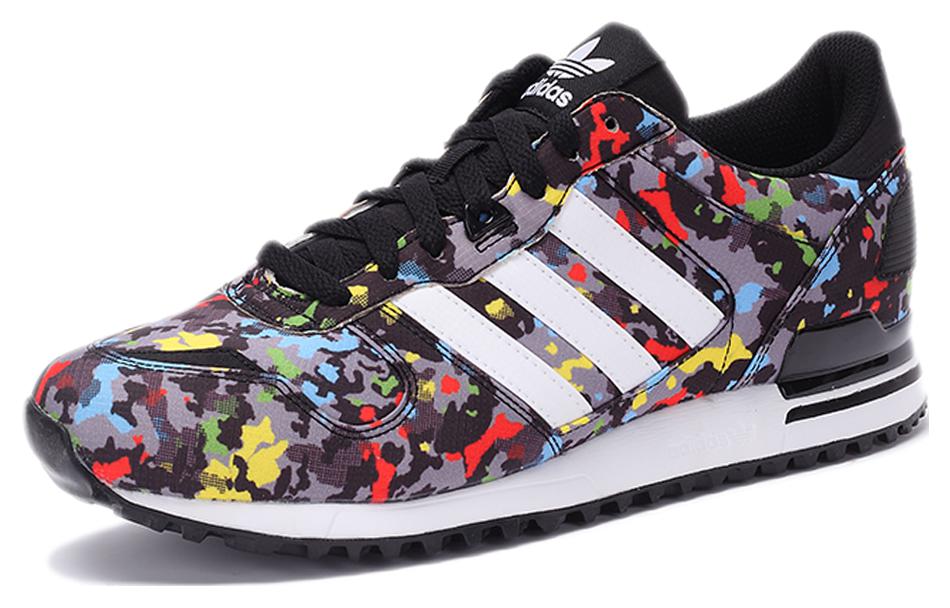 Lookbook 阿迪达斯经典ZX 700 黑色多彩配色 BB4982