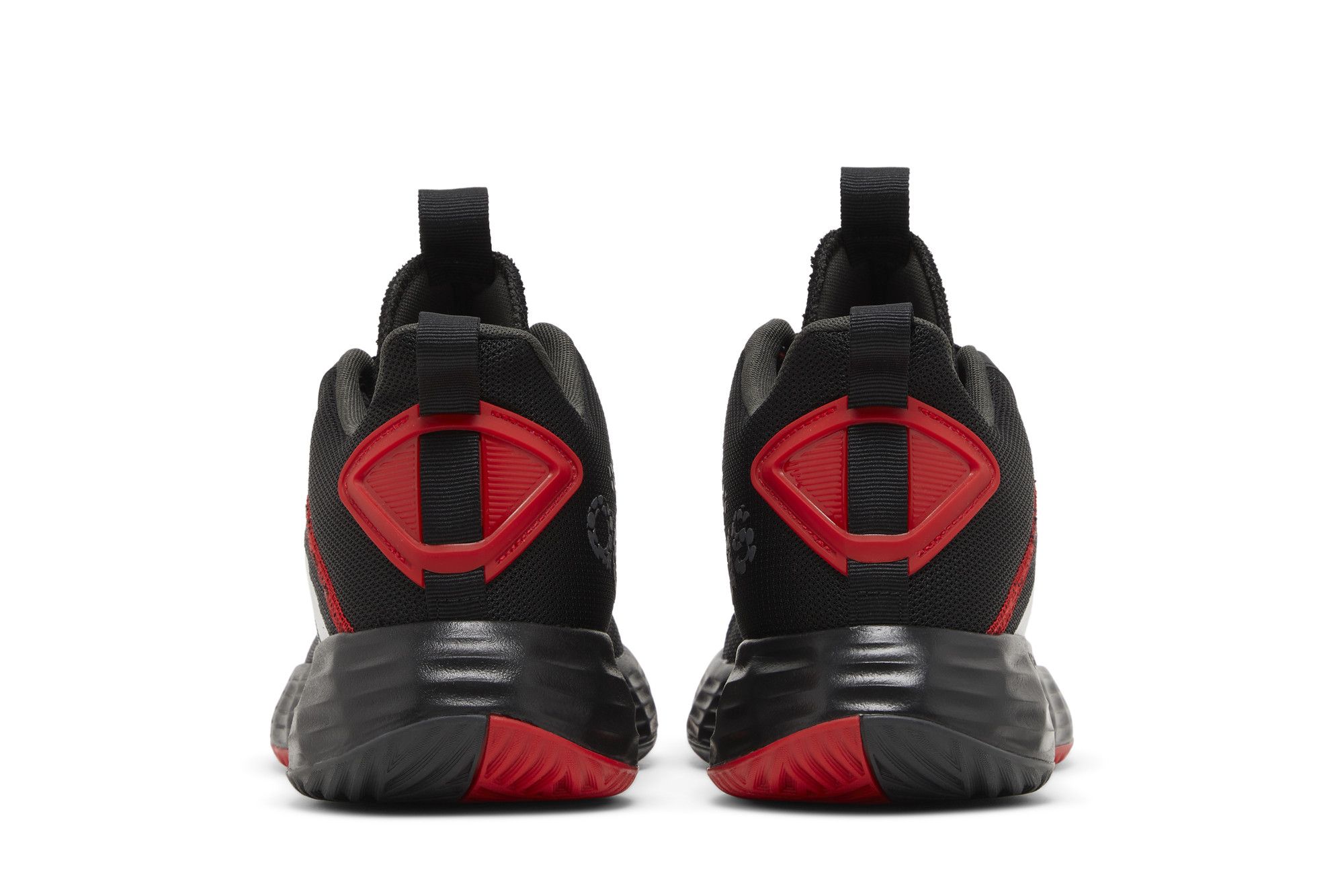 Sizing adidas Own The Game ''Noir Carbone Rouge'' H00471