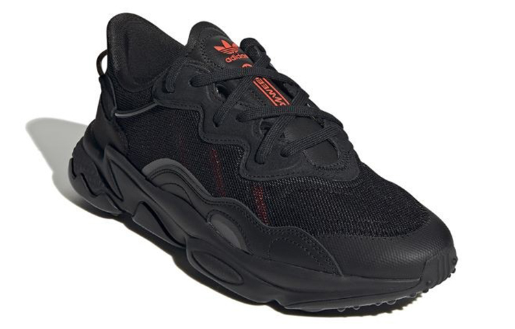 Lookbook 阿迪达斯 Ozweego 黑橙配色款 GW9447