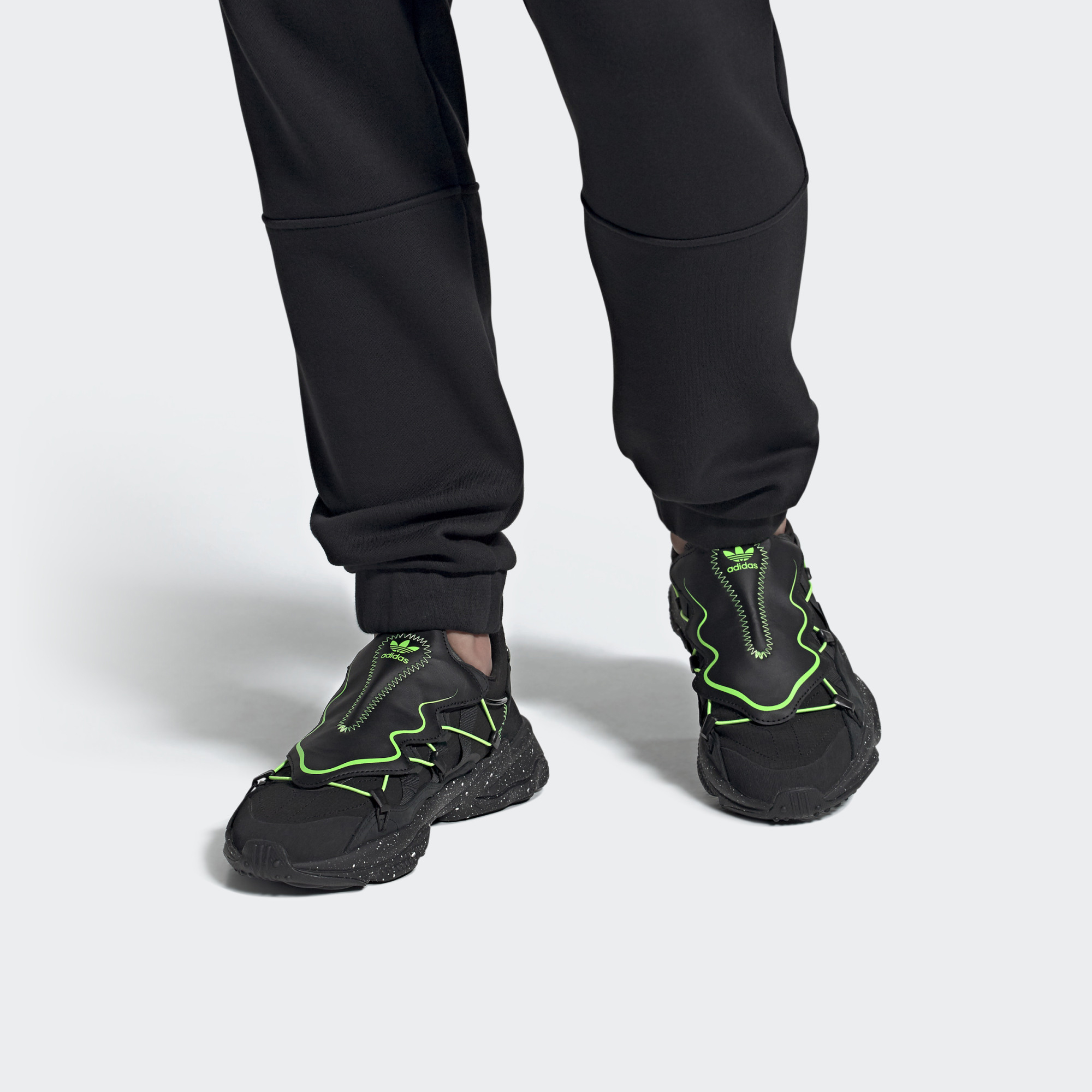 Details for adidas Ozweego 'Hitam Hijau Solar' FZ1955