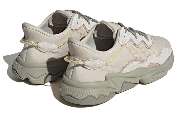 Shop 아디다스 오즈위고 '블리스 토프' IE4529