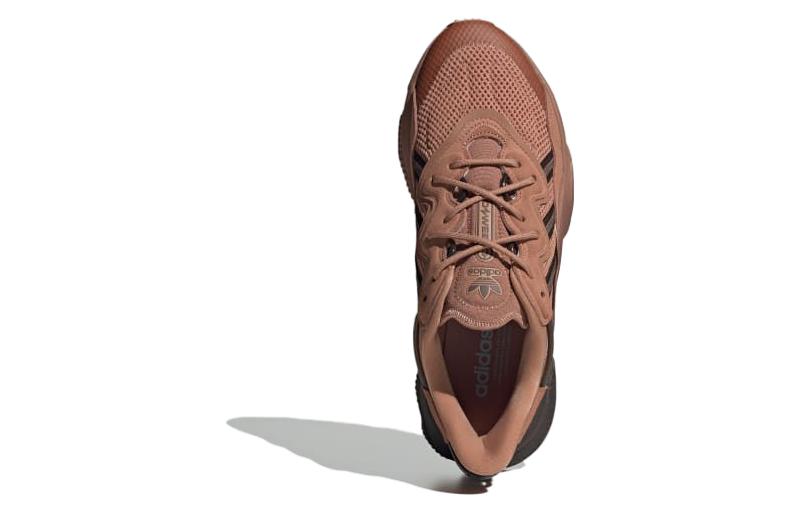 Purchase 阿迪达斯 Ozweego "粘土层" IE0535